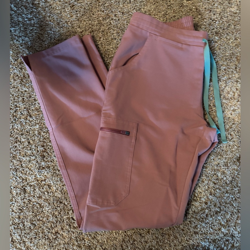 Figs Yola- Skinny Scrub Pants (Mineral Mauve)